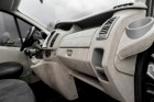 pereoborudovaniye mikroavtobusa renault trafic 025