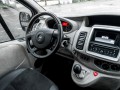 pereoborudovaniye mikroavtobusa renault trafic 046