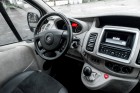pereoborudovaniye mikroavtobusa renault trafic 046